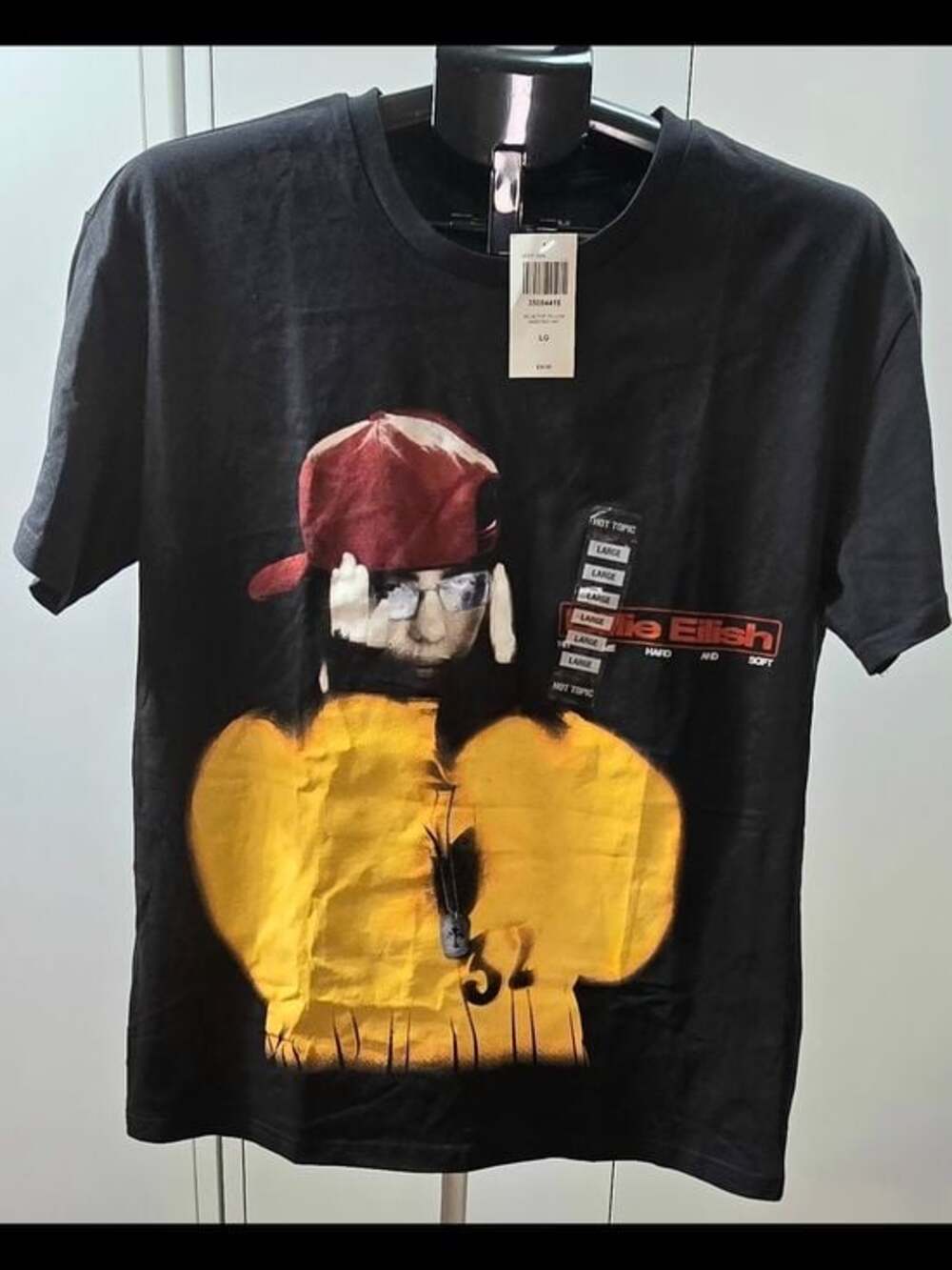 Hot Topic Billie Eilish T-Shirt